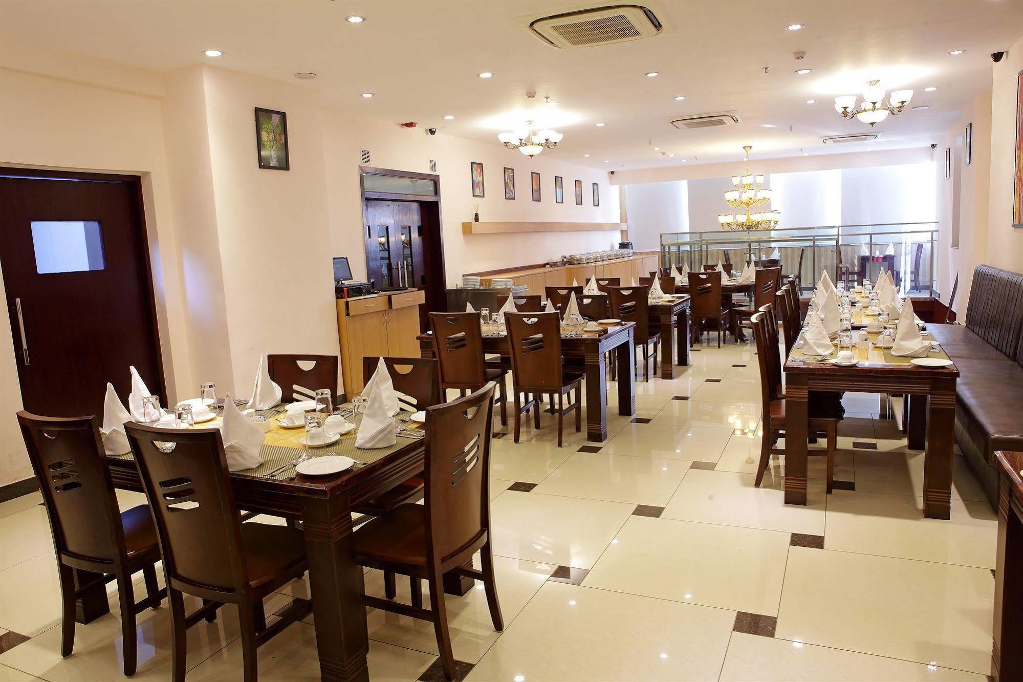 Fern Residency Jodhpur Hotel Джодпур Екстериор снимка