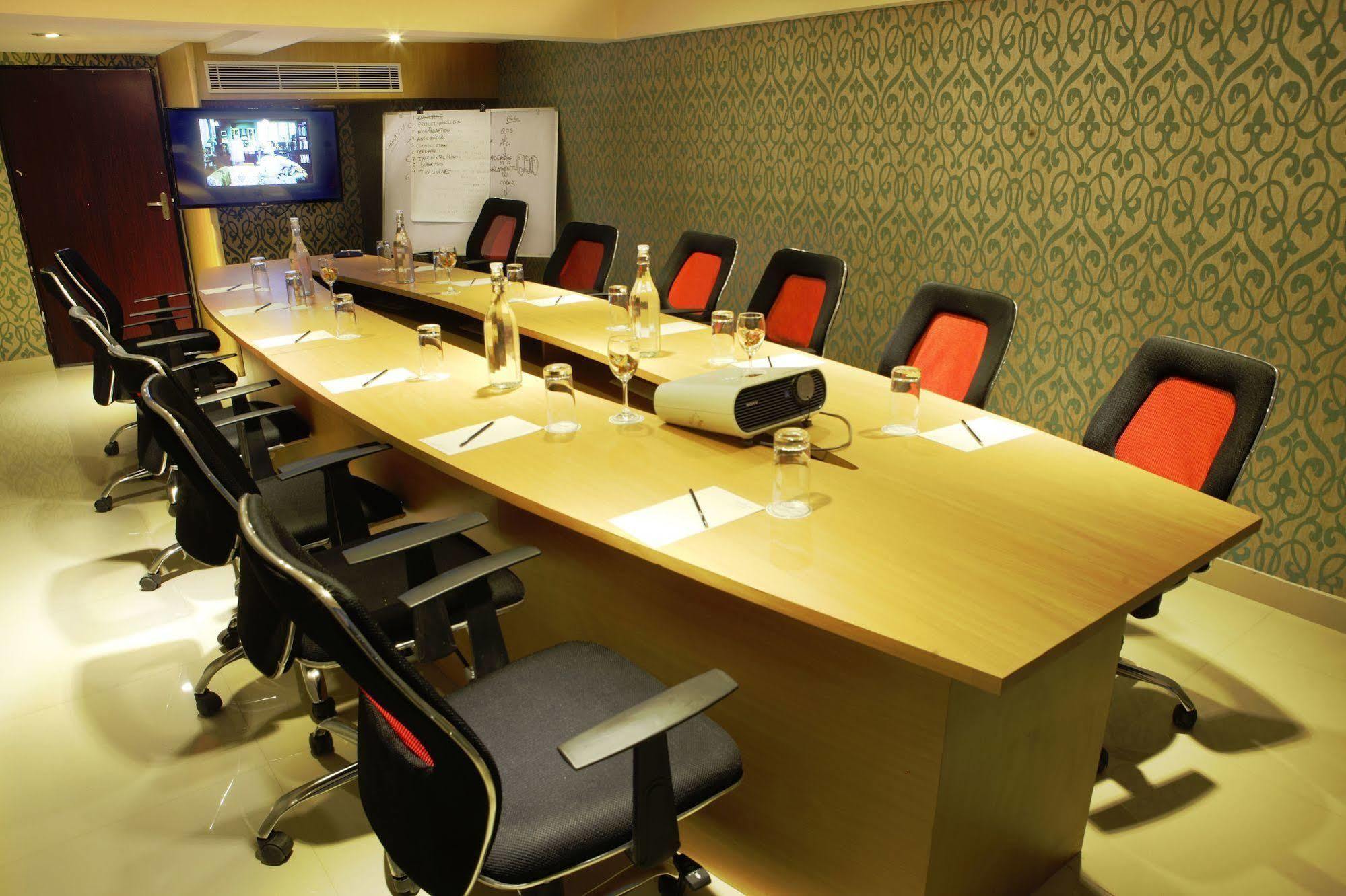 Fern Residency Jodhpur Hotel Джодпур Екстериор снимка