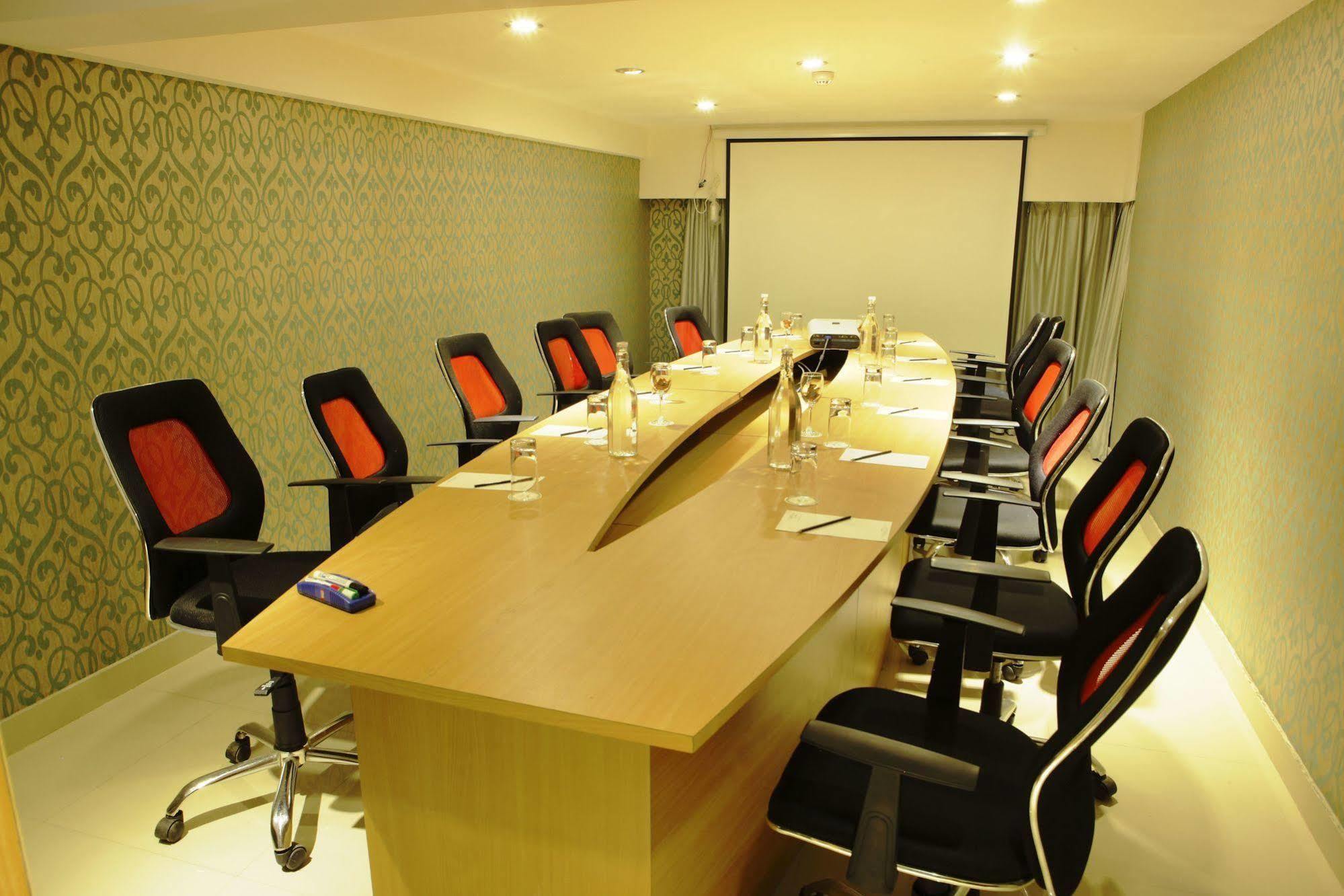 Fern Residency Jodhpur Hotel Джодпур Екстериор снимка