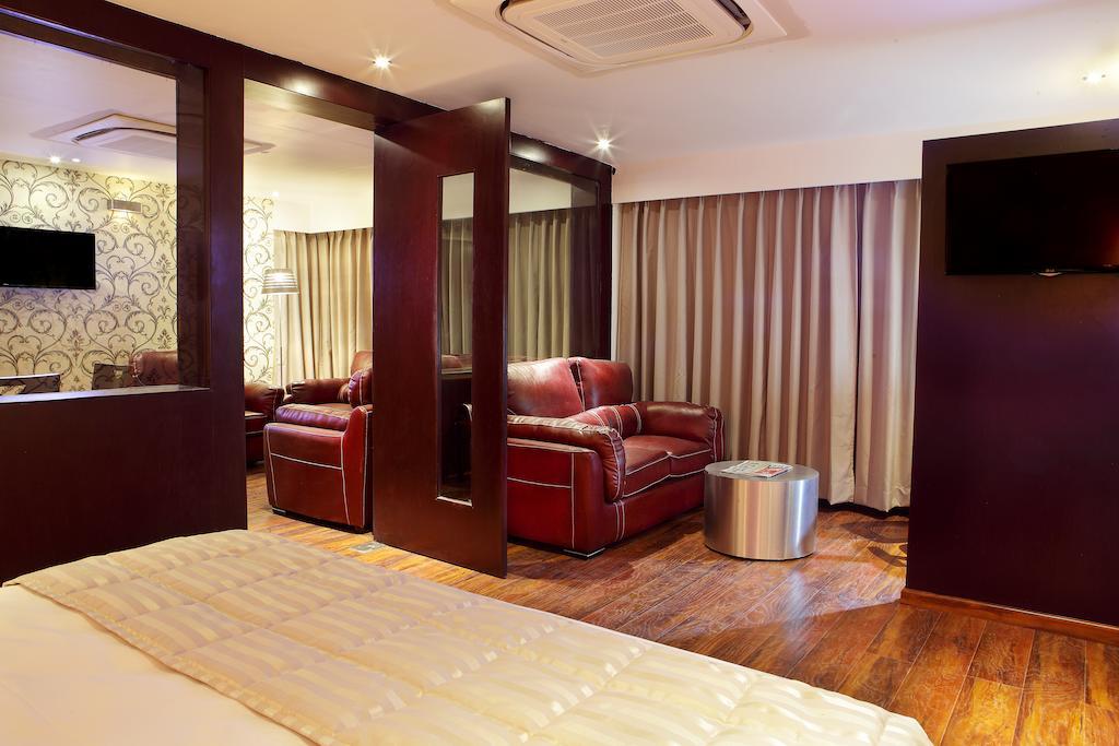 Fern Residency Jodhpur Hotel Джодпур Екстериор снимка